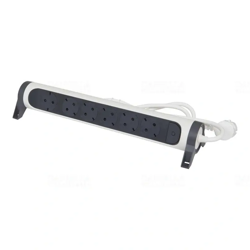 Legrand 694533 Premium hálózati elosztó 6db aljzat 1,5fm vezetékkel, kapcsolóval, falra szerelhető, forgatható, fehér Biztonságos fizetés