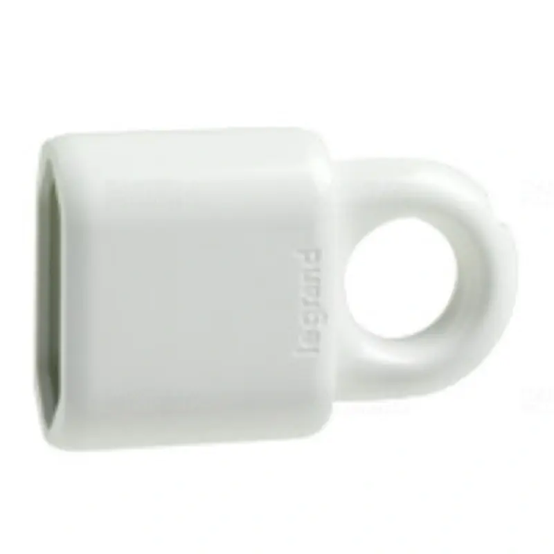 Legrand 050311 2P csatlakozóaljzat 2,5A, fehér műanyag Pénzvisszafizetés