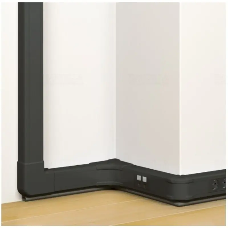 Legrand 075752 DLP-S kábelcsatorna 130×50mm, hajlékony fedéllel, bepattintható 45-ös szerelvényhez, fekete Eredeti