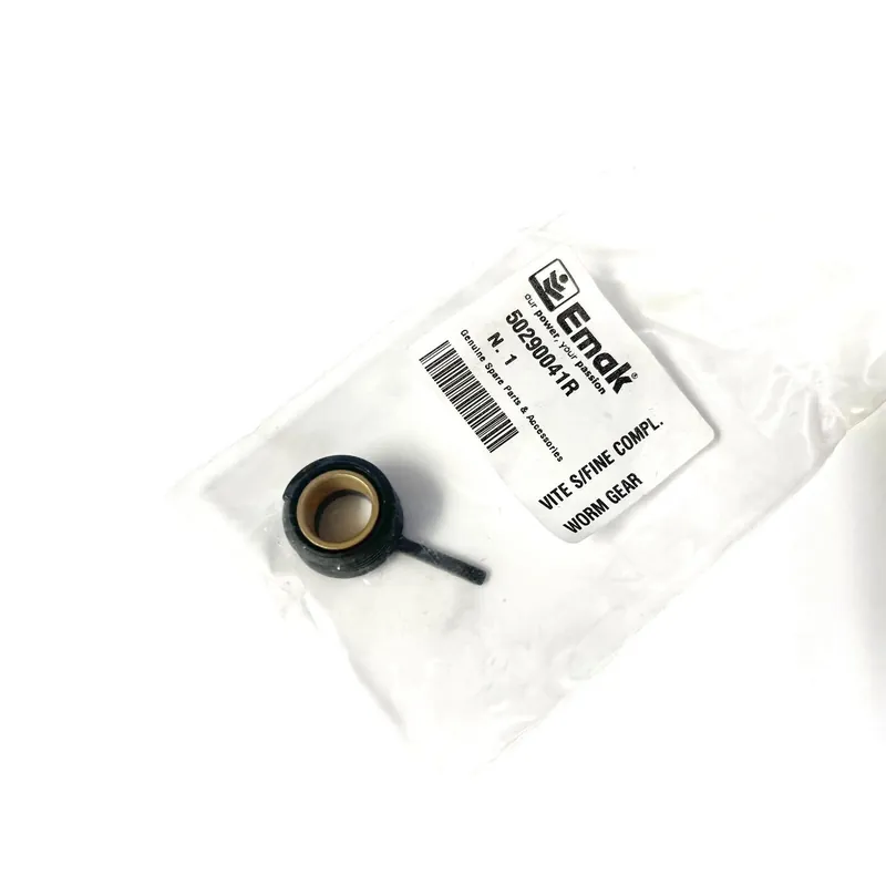 Autentikus Oleo-Mac GST250 olajcsiga